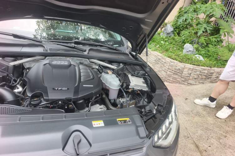 Used Audi A4L 2020 40 TFSI Fashion Dynamic Model Engine Bay Left