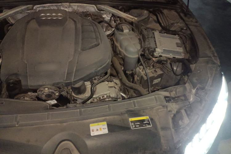 Used Audi A4L 2020 40 TFSI Luxury Dynamic Model Engine Bay Left