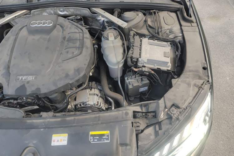 Used Audi A4L 2020 40 TFSI Luxury Dynamic Model Engine Bay Left
