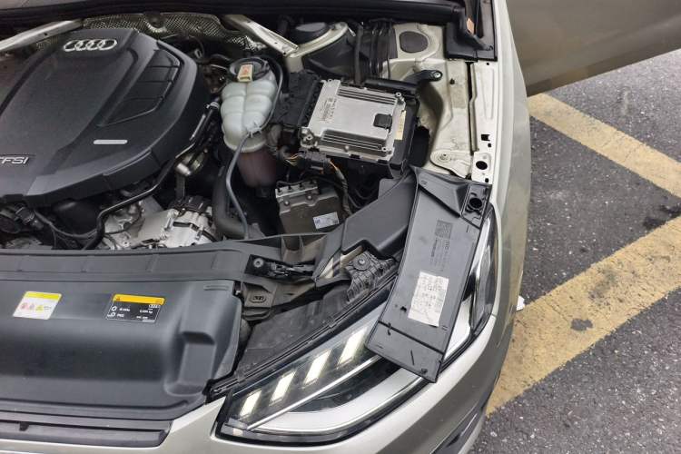 Used Audi A4L 2020 40 TFSI Fashion Dynamic Model Engine Bay Left