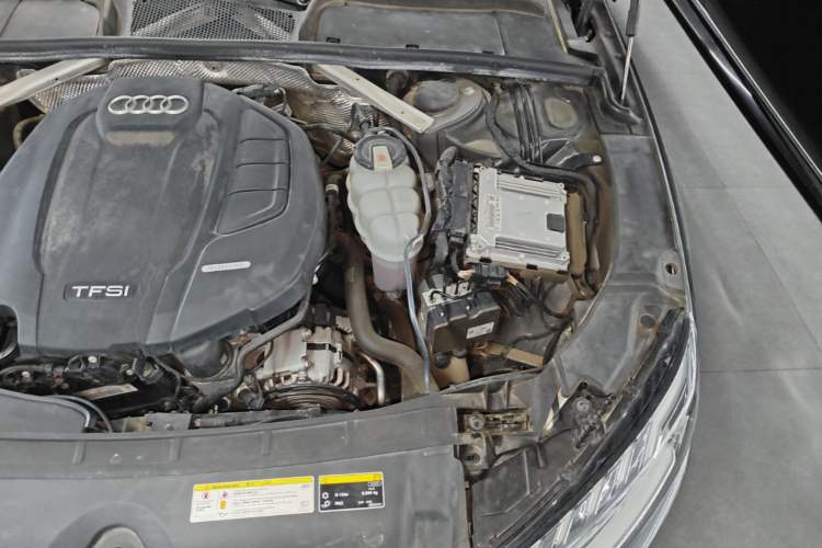 Used Audi A4L 2020 40 TFSI Fashionable and Elegant Model Engine Bay Left