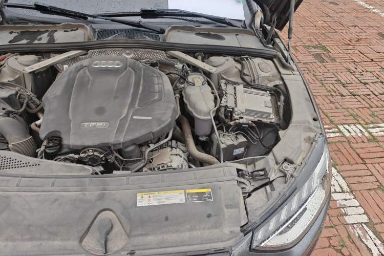 Used Audi A4L 2020 40 TFSI Luxury Dynamic Model Engine Bay Left
