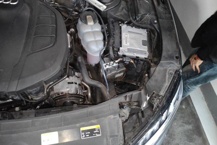 Used Audi A4L 2020 40 TFSI Luxury Prestige Edition Engine Bay Left