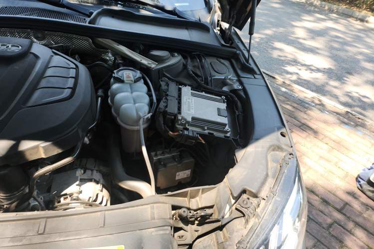 Used Audi A4L 2020 40 TFSI Fashion Dynamic Model Engine Bay Left