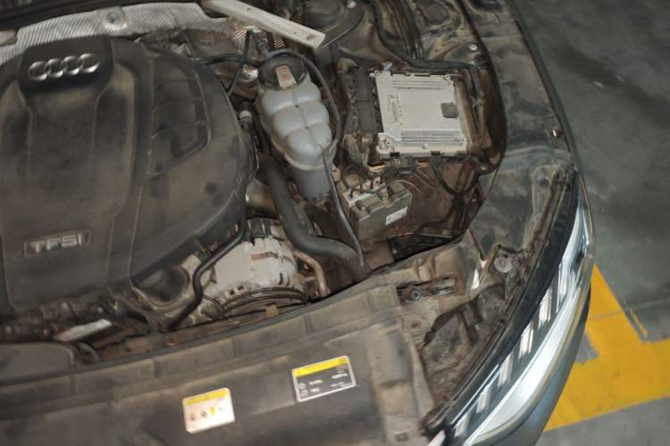 Used Audi A4L 2020 40 TFSI Fashion Dynamic Model Engine Bay Left