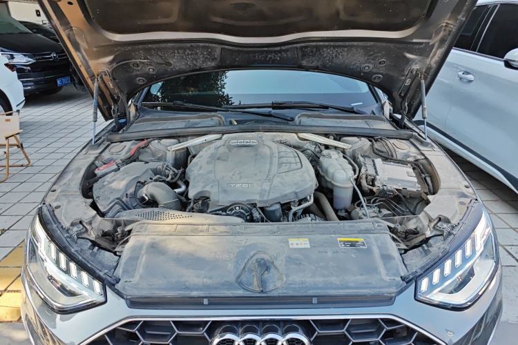 Used Audi A4L 2020 40 TFSI Fashion Dynamic Model Engine Bay