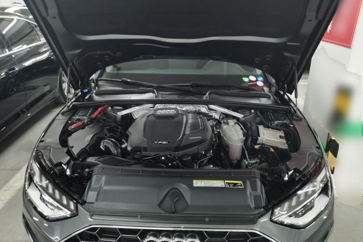 Used Audi A4L 2020 40 TFSI Fashion Dynamic Model Engine Bay
