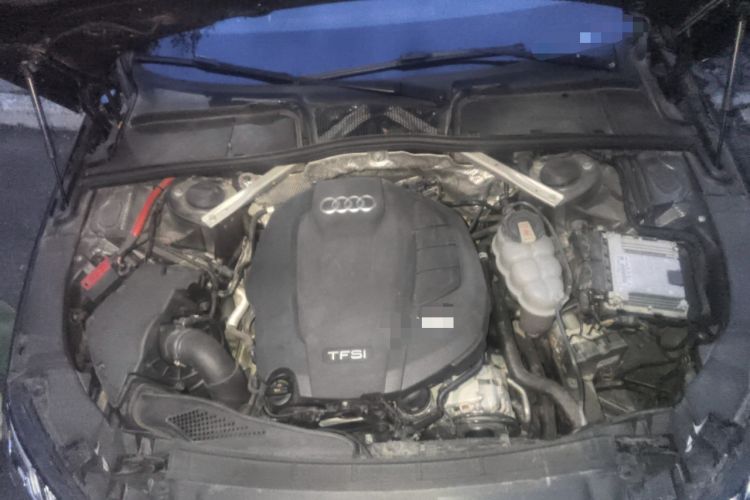 Used Audi A4L 2020 40 TFSI Luxury Dynamic Model Engine Bay