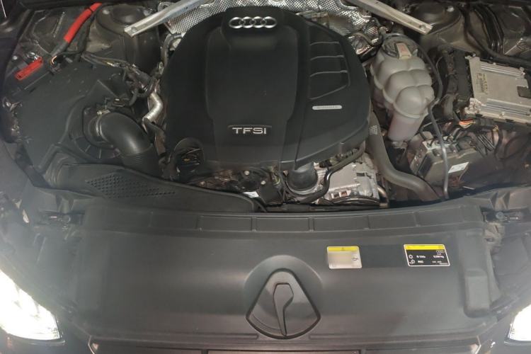 Used Audi A4L 2020 40 TFSI Fashion Dynamic Model Engine Bay