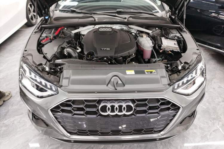Used Audi A4L 2020 40 TFSI Fashion Dynamic Model Engine Bay