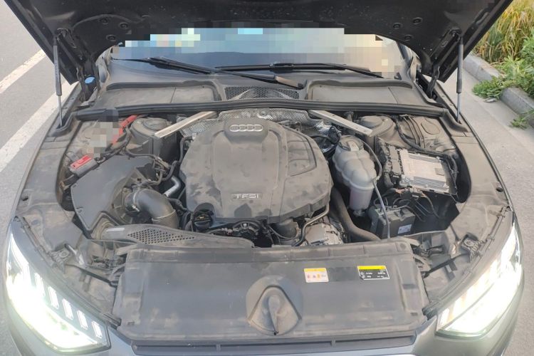 Used Audi A4L 2020 40 TFSI Luxury Dynamic Model Engine Bay
