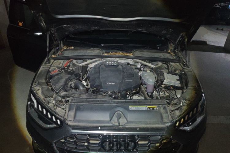 Used Audi A4L 2020 40 TFSI Fashion Dynamic Model Engine Bay