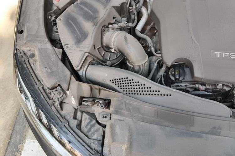 Used Audi A4L 2020 40 TFSI Fashion Dynamic Model Engine Bay Right