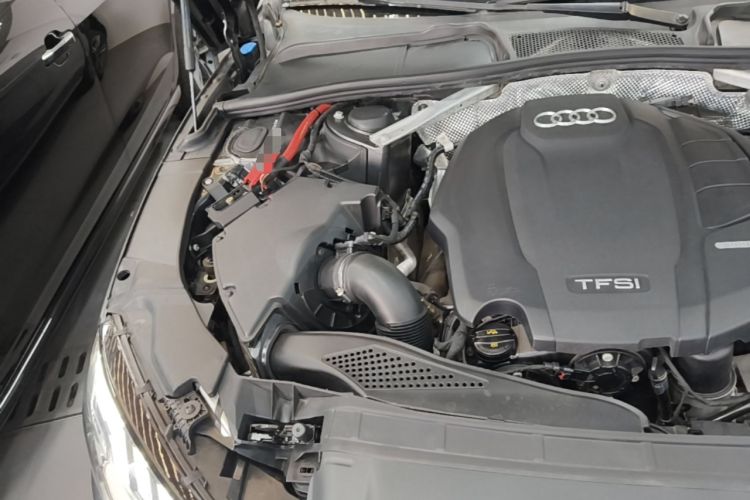 Used Audi A4L 2020 40 TFSI quattro Luxury Dynamic Model Engine Bay Right