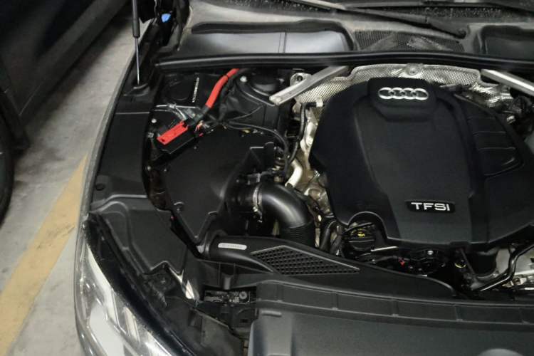 Used Audi A4L 2020 40 TFSI Luxury Dynamic Model Engine Bay Right