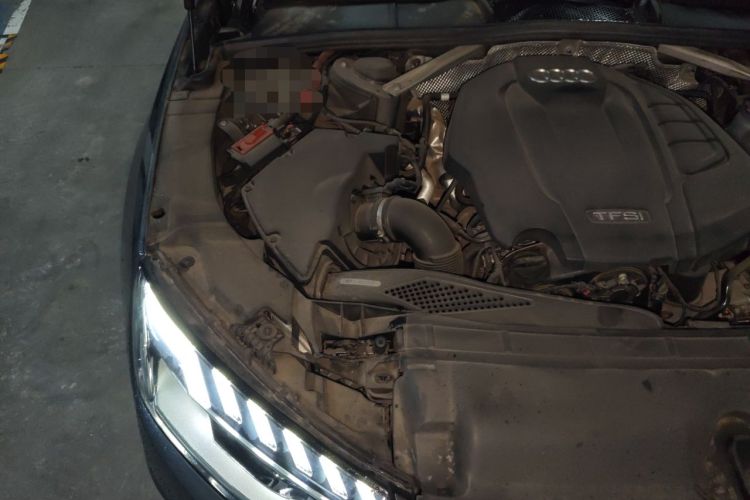 Used Audi A4L 2020 40 TFSI Fashionable and Elegant Model Engine Bay Right