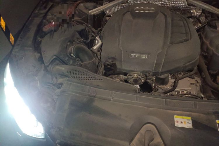 Used Audi A4L 2020 40 TFSI Luxury Dynamic Model Engine Bay Right