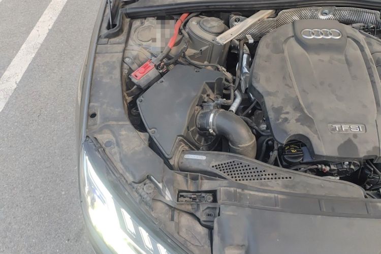 Used Audi A4L 2020 40 TFSI Luxury Dynamic Model Engine Bay Right