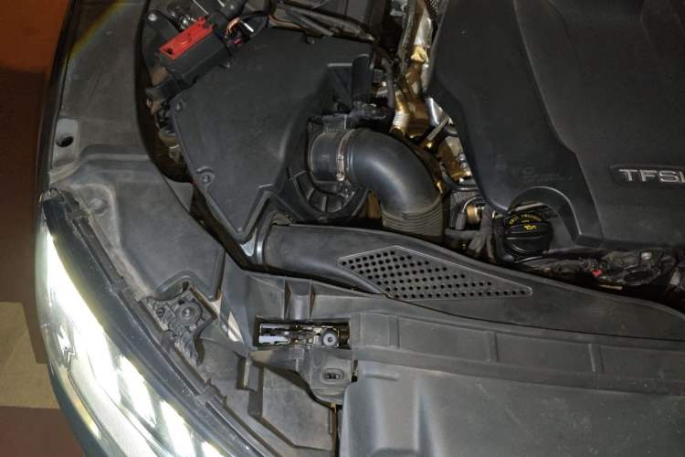 Used Audi A4L 2020 40 TFSI Fashion Dynamic Model Engine Bay Right