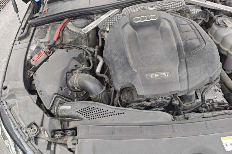 Used Audi A4L 2020 40 TFSI quattro Luxury Dynamic Model Engine Bay Right