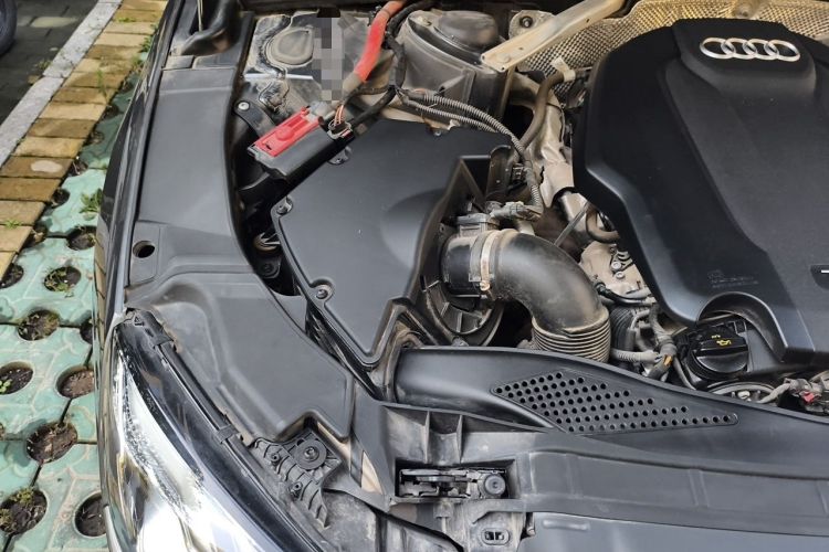 Used Audi A4L 2020 40 TFSI Fashion Dynamic Model Engine Bay Right