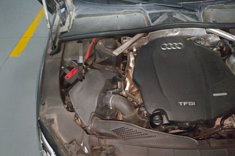 Used Audi A4L 2020 40 TFSI Luxury Dynamic Model Engine Bay Right