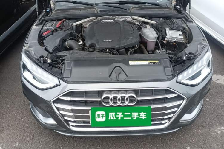 Used Audi A4L 2020 40 TFSI Fashionable and Elegant Model Engine Bay