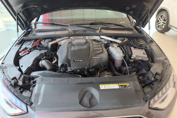 Used Audi A4L 2020 40 TFSI Luxury Prestige Edition Engine Bay