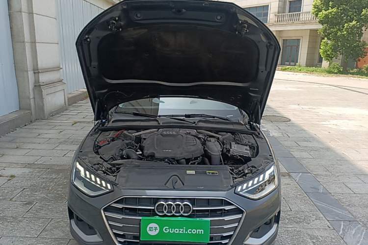 Used Audi A4L 2020 40 TFSI Fashion Dynamic Model Engine Bay