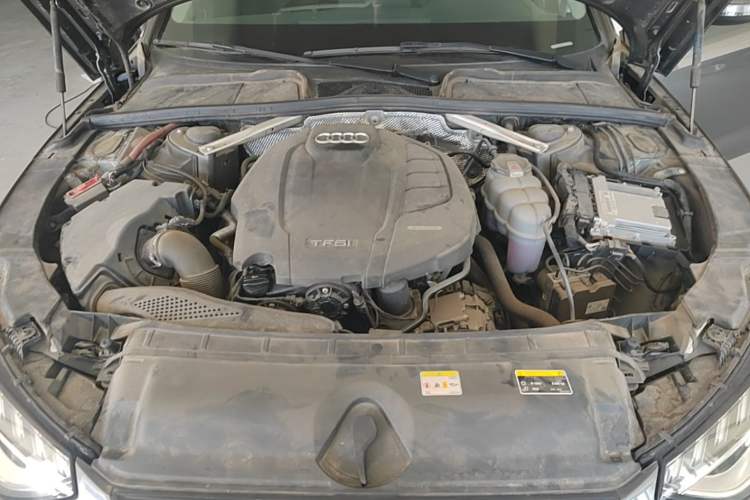 Used Audi A4L 2020 40 TFSI Luxury Dynamic Model Engine Bay
