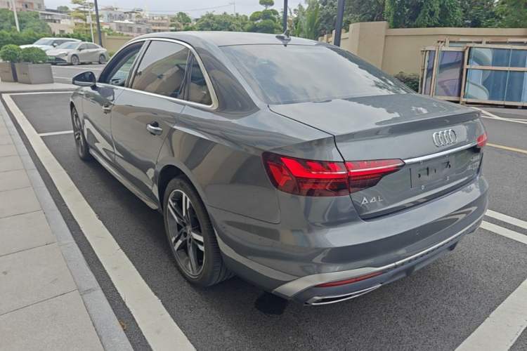 Used Audi A4L 2020 40 TFSI quattro Luxury Dynamic Model Exterior 2