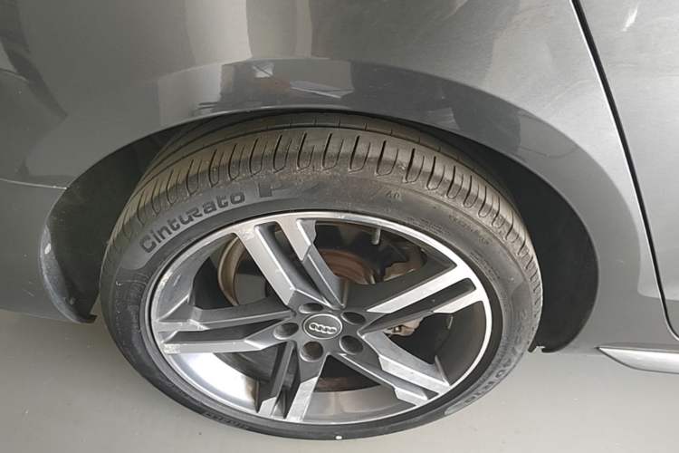 Used Audi A4L 2020 40 TFSI Luxury Dynamic Model Exterior 2