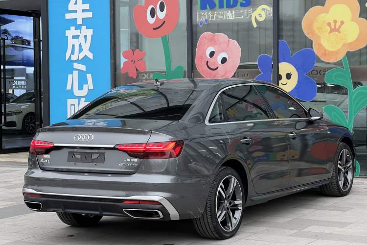 Used Audi A4L 2020 40 TFSI Luxury Dynamic Model Exterior 3