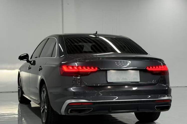 Used Audi A4L 2020 40 TFSI Luxury Dynamic Model Exterior 3