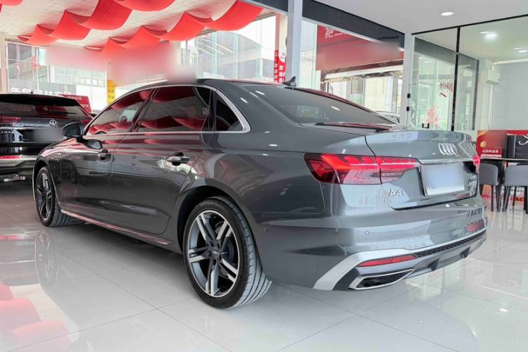 Used Audi A4L 2020 40 TFSI quattro Luxury Dynamic Model Exterior 3