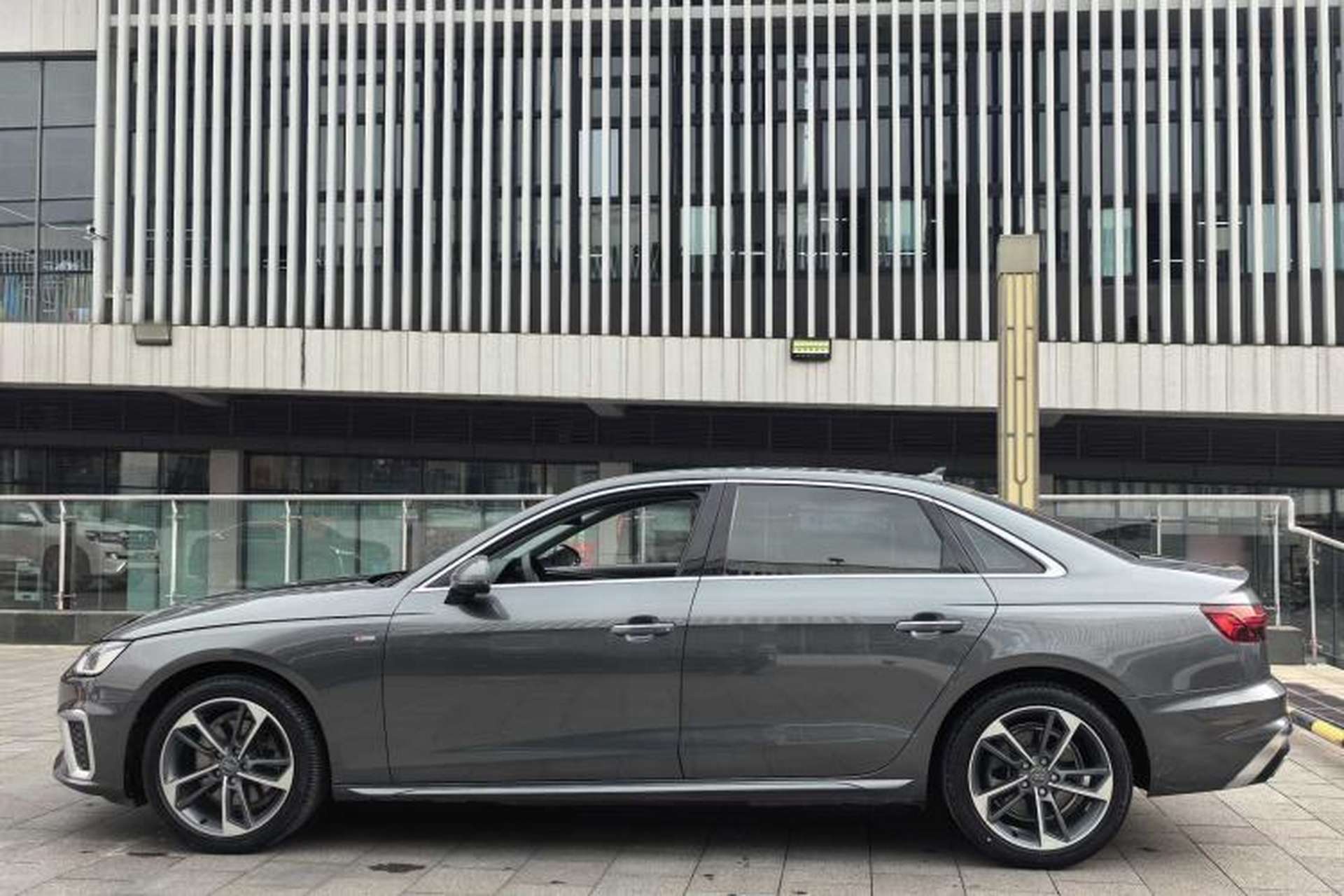 Used Audi A4L 2020 40 TFSI Fashion Dynamic Model Exterior 3