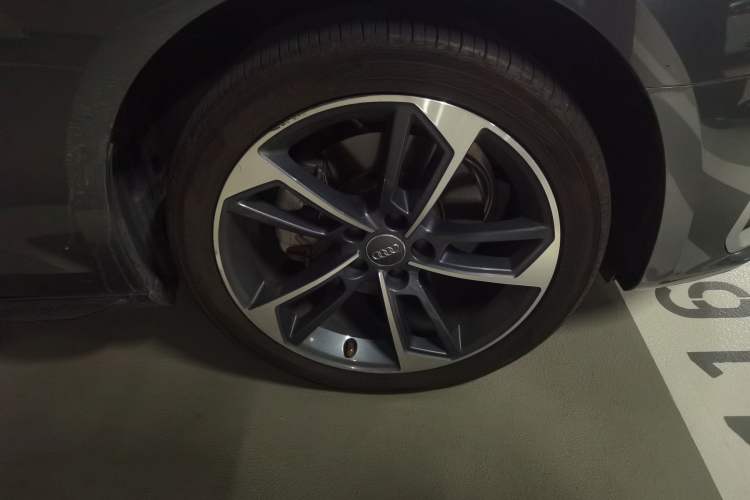 Used Audi A4L 2020 40 TFSI Fashion Dynamic Model Exterior 4