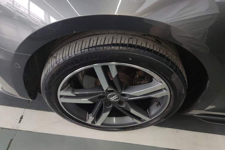Used Audi A4L 2020 40 TFSI Luxury Dynamic Model Exterior 4