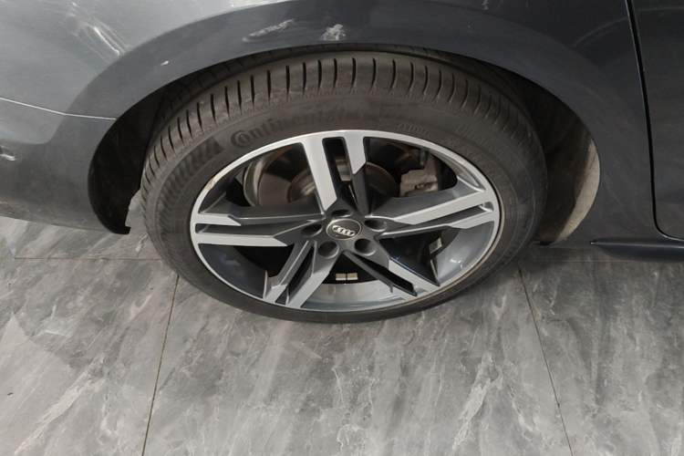 Used Audi A4L 2020 40 TFSI Luxury Dynamic Model Exterior 5