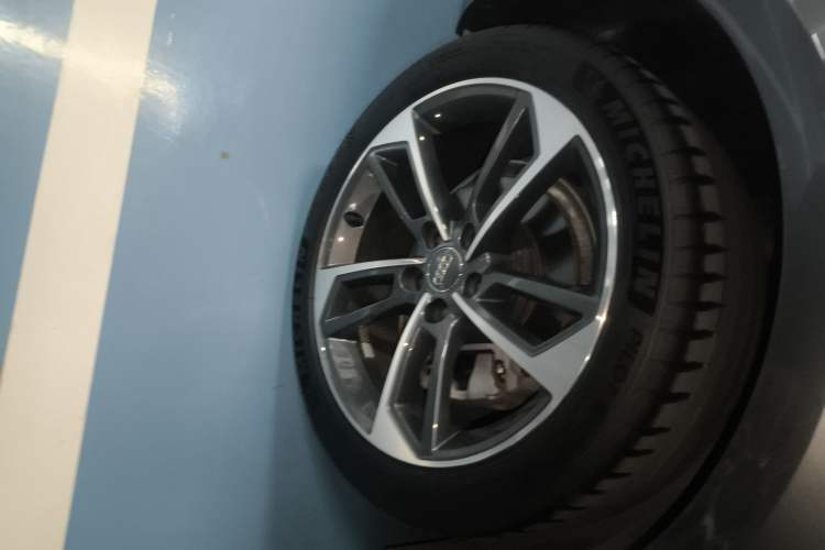 Used Audi A4L 2020 40 TFSI Fashion Dynamic Model Exterior 5