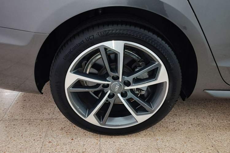 Used Audi A4L 2020 40 TFSI Fashion Dynamic Model Exterior 5