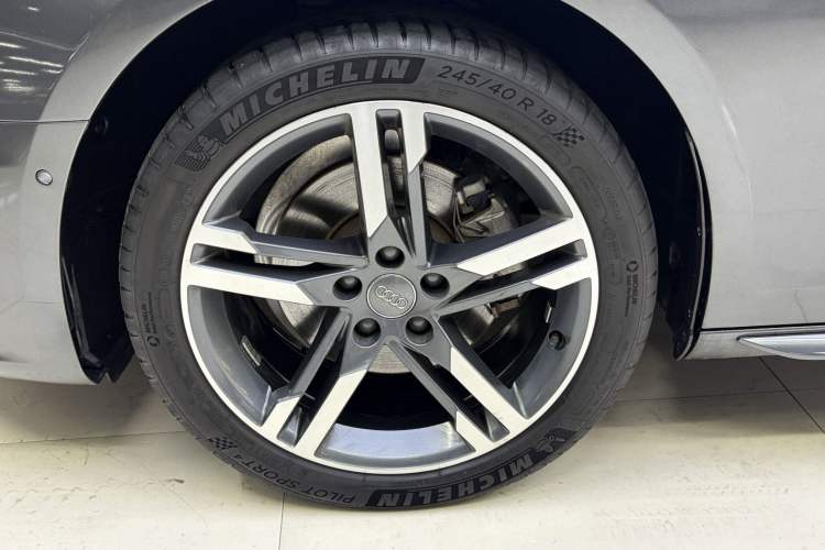 Used Audi A4L 2020 40 TFSI Luxury Dynamic Model Exterior 6