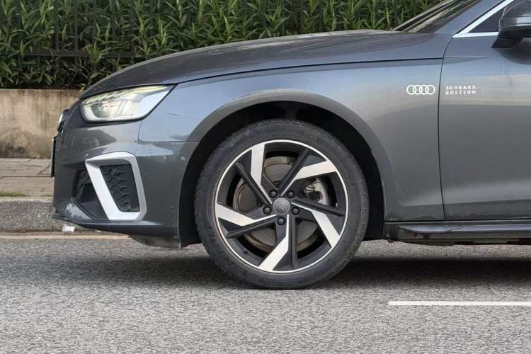 Used Audi A4L 2020 40 TFSI Luxury Dynamic Model Exterior 7