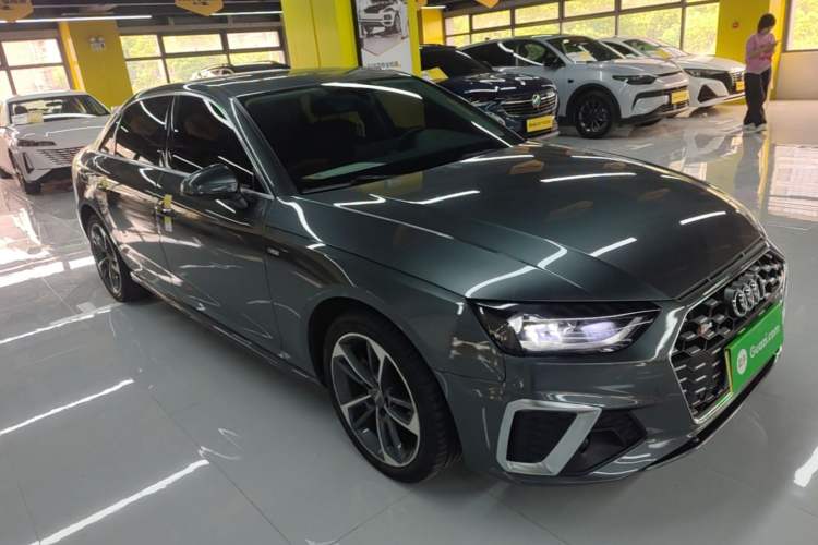 Used Audi A4L 2020 40 TFSI Luxury Dynamic Model Front Right 45 Deg