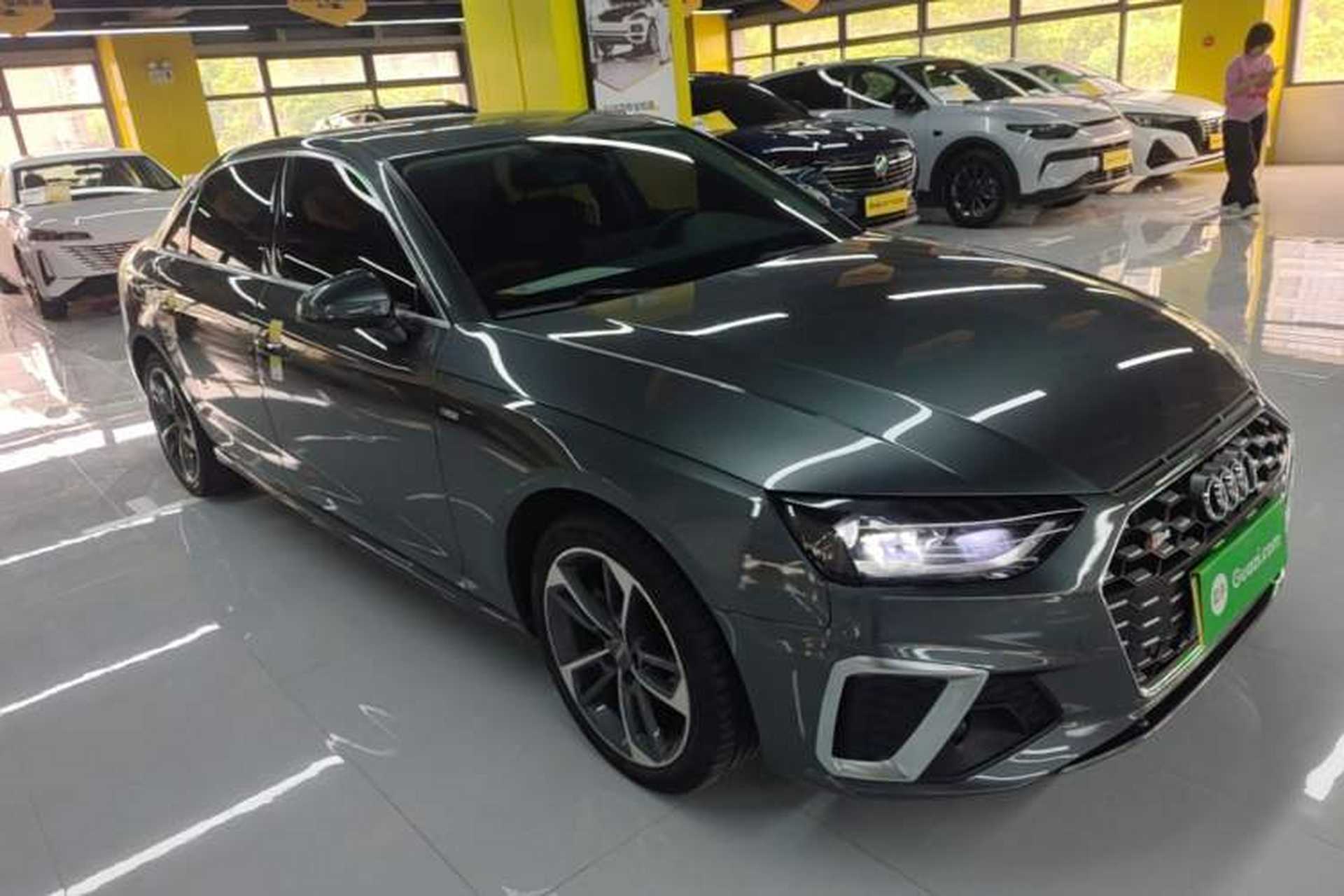 Used Audi A4L 2020 40 TFSI Luxury Dynamic Model Front Right 45 Deg