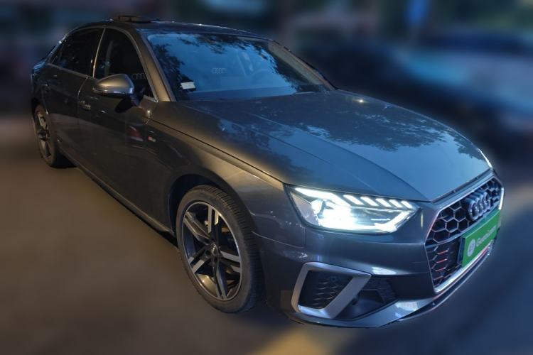Used Audi A4L 2020 40 TFSI Luxury Dynamic Model Front Right 45 Deg