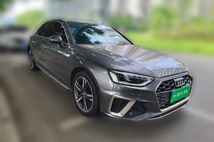 Used Audi A4L 2020 40 TFSI Luxury Dynamic Model Front Right 45 Deg