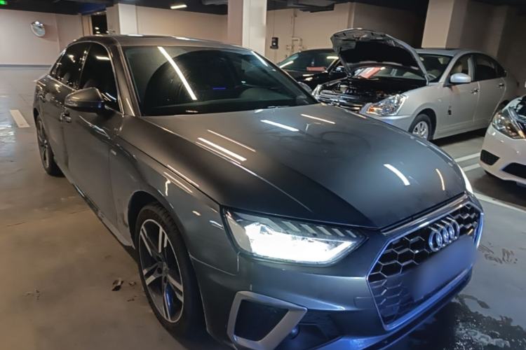Used Audi A4L 2020 40 TFSI Luxury Dynamic Model Front Right 45 Deg