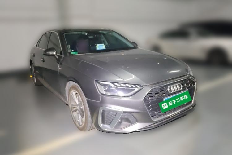Used Audi A4L 2020 40 TFSI Fashionable and Elegant Model Front Right 45 Deg