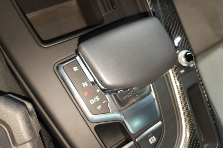 Used Audi A4L 2020 45 TFSI quattro Prestige Dynamic Edition Gear Lever